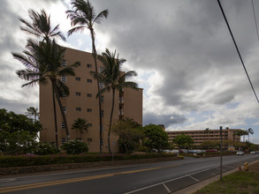 Menehune Shores in Kihei, HI - Building Photo - Building Photo