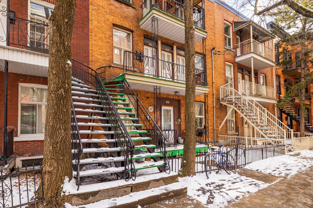1892-1898 Gilford St in Montréal, QC - Building Photo