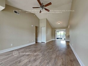 2121 Redleaf Dr in Brandon, FL - Foto de edificio - Building Photo