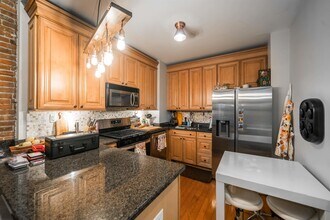 1102 Washington St in Hoboken, NJ - Building Photo - Building Photo