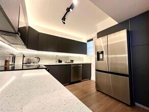 6820 Indian Creek Dr in Miami Beach, FL - Building Photo - Building Photo