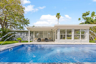 119 W Suwannee Ln in Cocoa Beach, FL - Building Photo - Building Photo