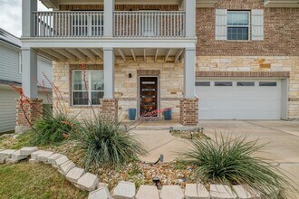 16517 Fetching Ave in Manor, TX - Building Photo - Building Photo