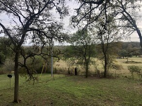 4553 Seawillow Rd in Lockhart, TX - Building Photo - Building Photo