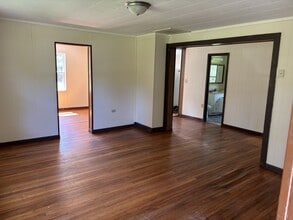 2451 Glen Julia Rd in Quincy, FL - Building Photo - Building Photo