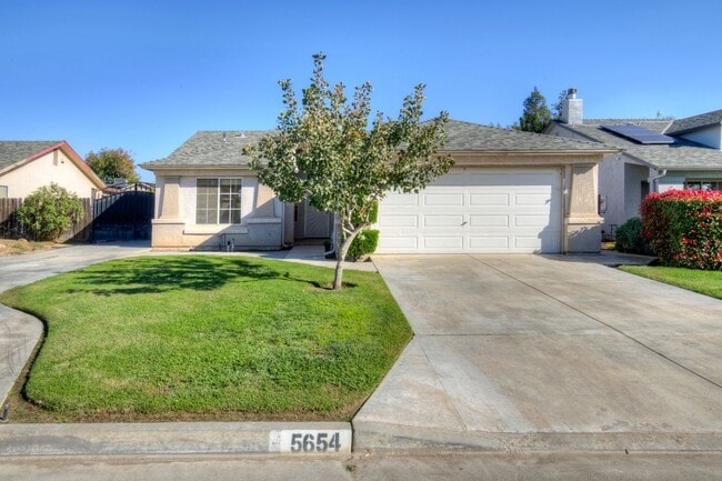 property at 5654 Violet Ave