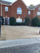 537 Treymoor Lake Cir in Alabaster, AL - Foto de edificio - Building Photo