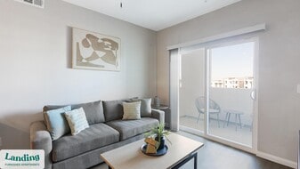 760 S Boulder Hwy in Henderson, NV - Building Photo