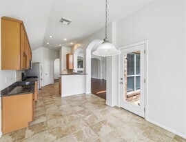 2501 Shady Falls Ln in Pearland, TX - Building Photo