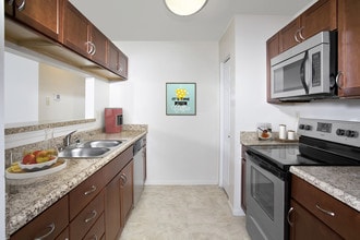 Gateway Village Apartments in Jessup, MD - Building Photo - Building Photo