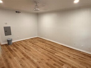 3925 Inwood Rd in Dallas, TX - Building Photo - Building Photo