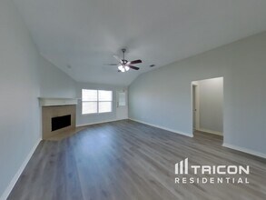 102 Drycreek Dr in Forney, TX - Building Photo - Building Photo