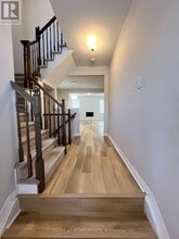 529 Honeylocust Ave in Ottawa, ON - Building Photo - Building Photo