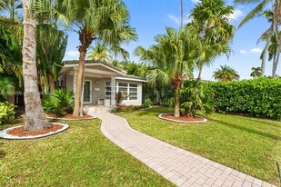 1443 Hollywood Blvd in Hollywood, FL - Building Photo