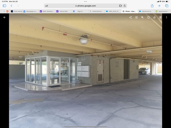 437 SW 7th St, Unit 207 in Miami, FL - Foto de edificio - Building Photo