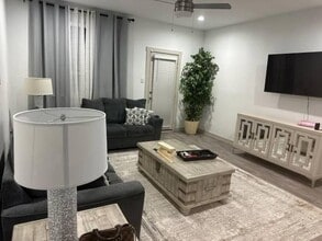 12810 Heddington Grv Ln in Houston, TX - Building Photo - Building Photo