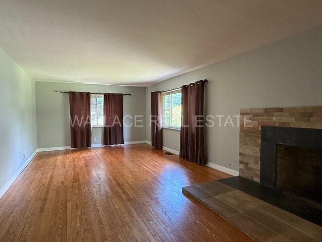 136 Gilbert Ln in Knoxville, TN - Building Photo - Building Photo