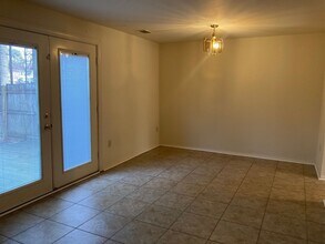 9640 Greenmeadow Cir in Glen Allen, VA - Building Photo - Building Photo