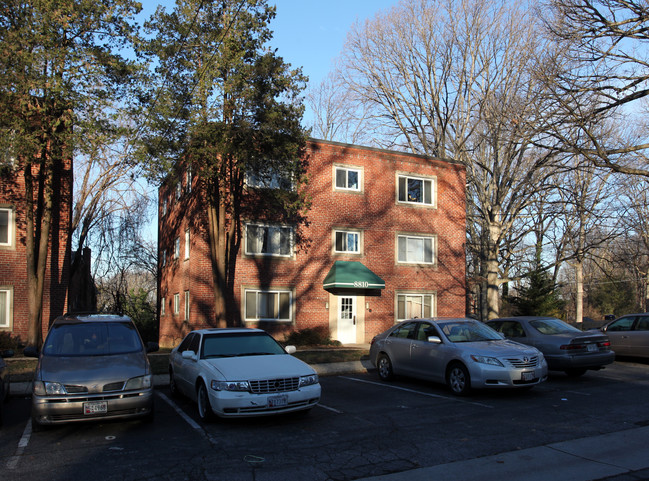 8810 Bradford Rd in Silver Spring, MD - Building Photo - Building Photo