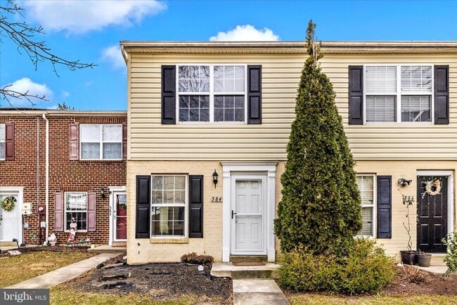 584 Cotswold Ct in Frederick, MD - Foto de edificio - Building Photo