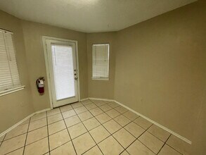 5827 6th St in Lubbock, TX - Building Photo - Building Photo