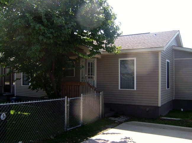 1802 5th E Ave in Tuscaloosa, AL - Building Photo - Building Photo