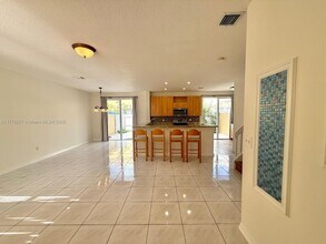 1355 NW 154th Ln in Pembroke Pines, FL - Building Photo - Building Photo