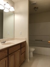 1517 Breezy Dr in Waco, TX - Building Photo - Building Photo