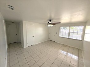 6024 W Fern St in Tampa, FL - Building Photo - Building Photo