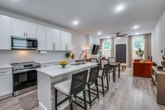 2325 Budd St in Dallas, TX - Building Photo - Building Photo