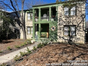 property at 309 E Lullwood Ave