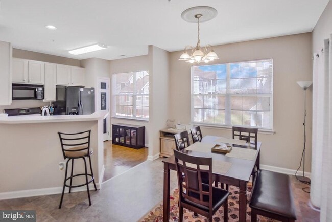 property at 5003 Hollington Dr