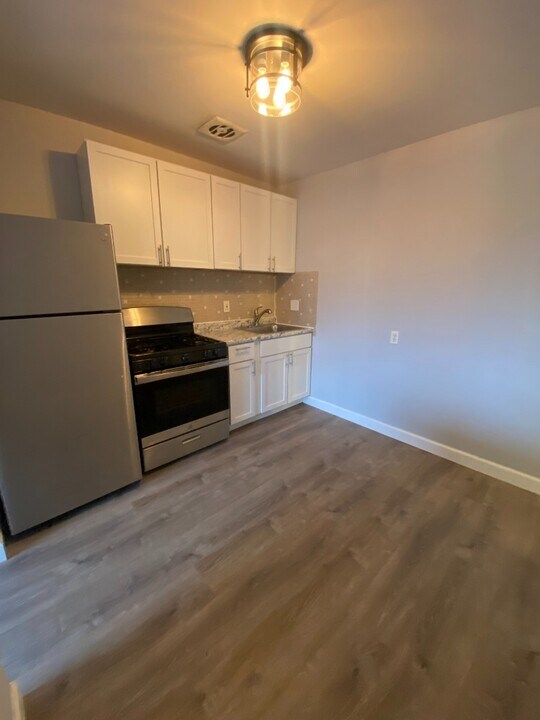 814 Schirmer St in St. Louis, MO - Building Photo