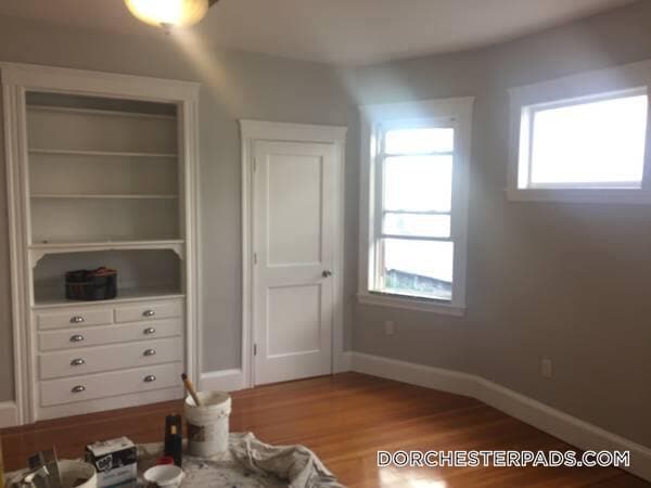 26 Roseclair St, Unit 2 in Boston, MA - Building Photo - Building Photo