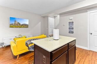 701 E Kirby St in Detroit, MI - Building Photo - Building Photo