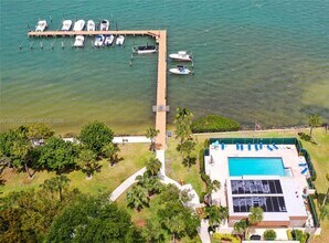 825 Center St 35C in Jupiter, FL - Building Photo - Building Photo