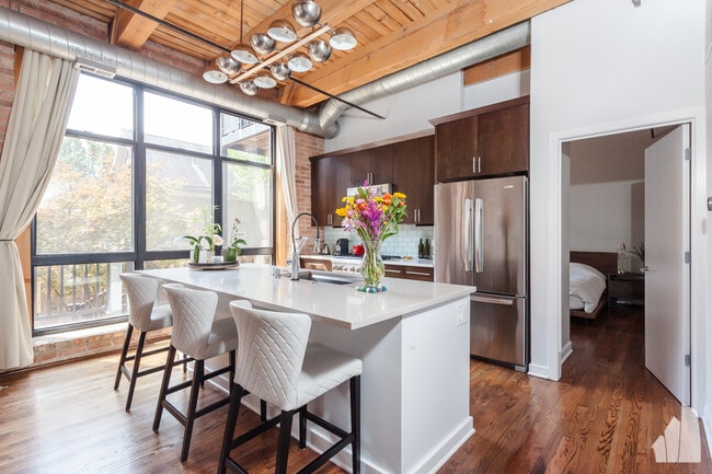 1750 N Wolcott Ave, Unit 00108A in Chicago, IL - Foto de edificio - Building Photo