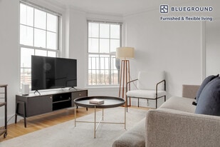 1284 Beacon St in Brookline, MA - Building Photo