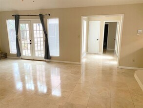 1103 Forest Home Dr in Houston, TX - Building Photo - Building Photo