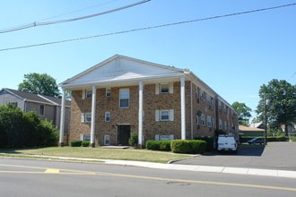 337 E Grand Ave in Rahway, NJ - Foto de edificio - Building Photo