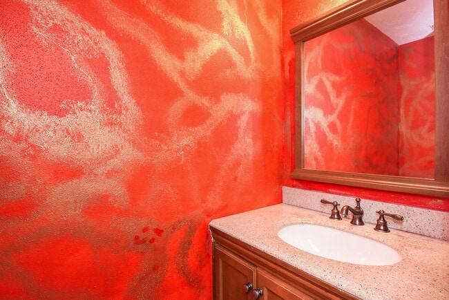 7822 Greenedge Dr