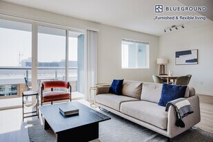 13488 Maxella Ave in Marina Del Rey, CA - Building Photo