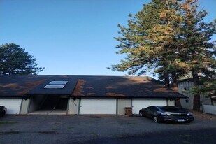8715 N Colton St, Unit B in Spokane, WA - Building Photo