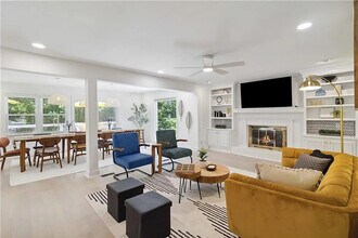 Room in House on Glenwhite Dr in Duluth, GA - Building Photo - Building Photo