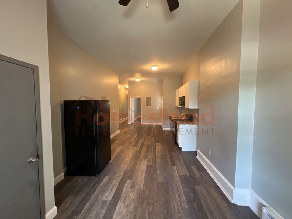 5515 Vine St in Philadelphia, PA - Building Photo