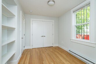 25 South St, Unit B2 in Boston, MA - Foto de edificio - Building Photo