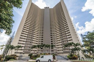 98-99-99 Uao Pl in Aiea, HI - Building Photo