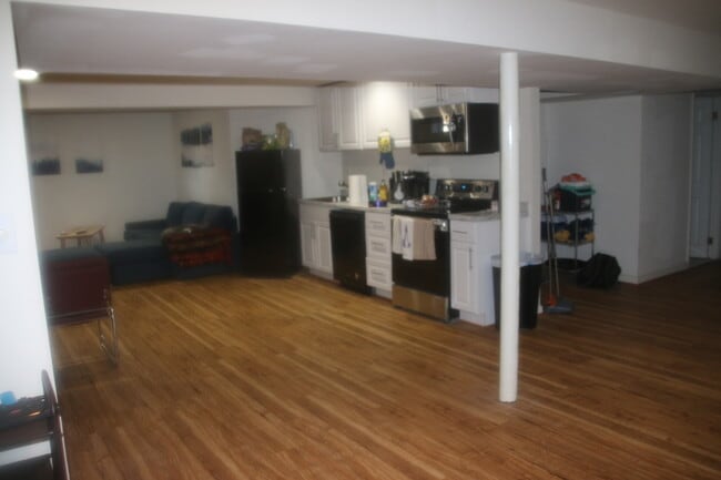 11116 Orleans Way in Kensington, MD - Building Photo - Building Photo