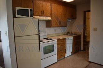 1537 E Person St in Laramie, WY - Building Photo - Building Photo