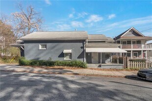 235 Dodd Ave SW in Atlanta, GA - Building Photo